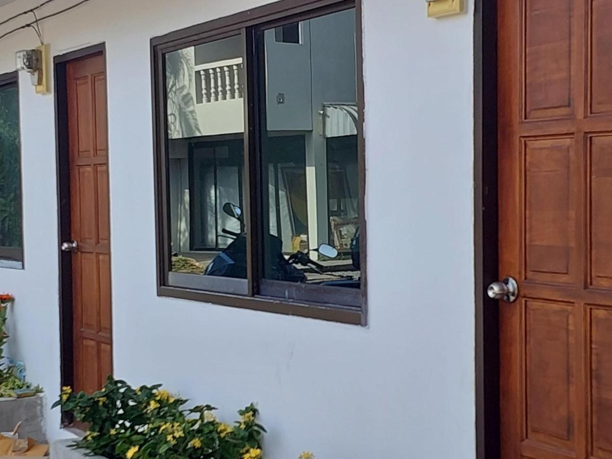 New Breakers Hotel Rawai Bagian luar foto