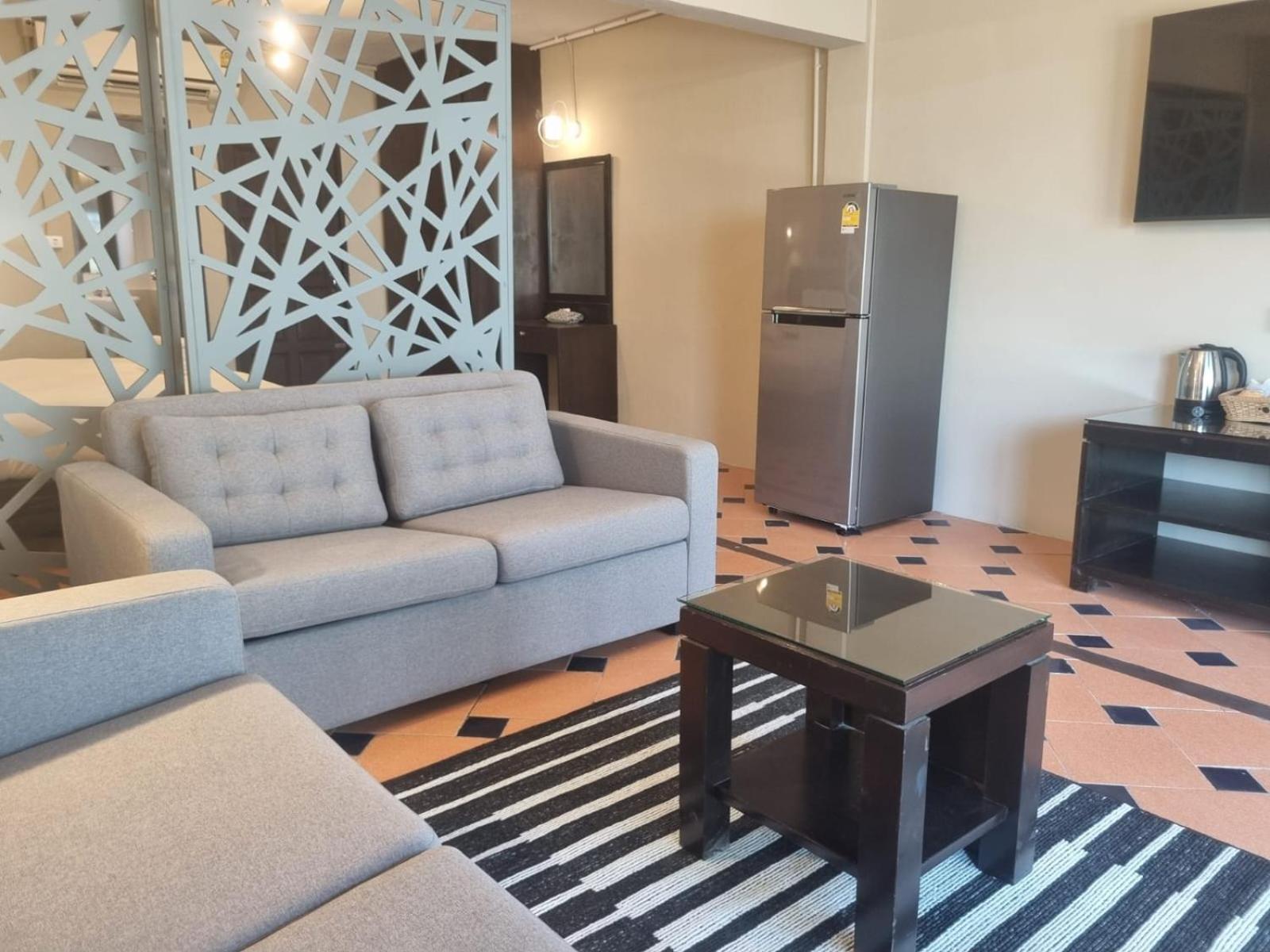 New Breakers Hotel Rawai Bagian luar foto